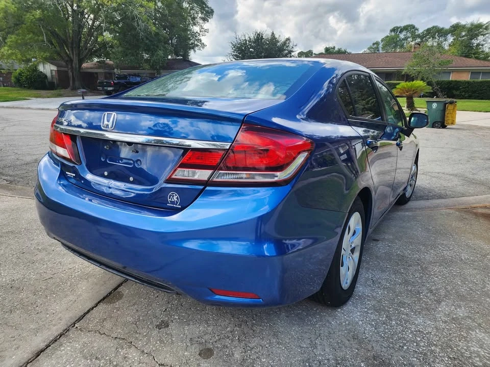 2013 Honda Civic 9th Gen - Image 3 of 11