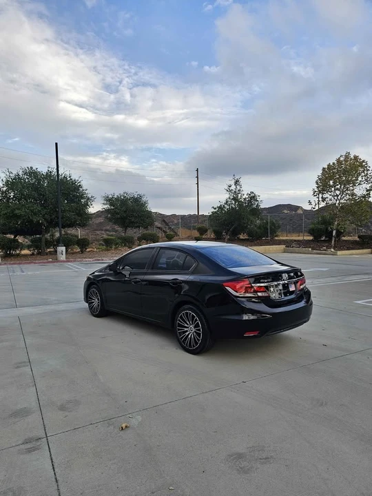 2013 Honda Civic 9th Gen - Image 6 of 20