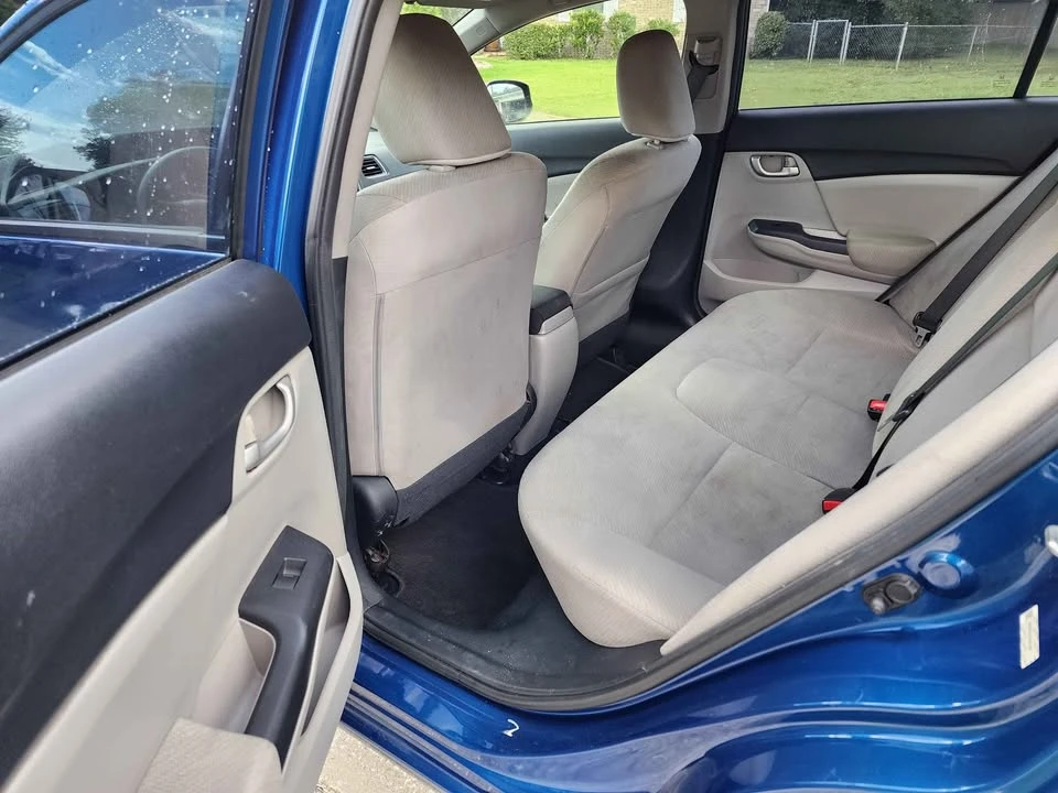 2013 Honda Civic 9th Gen - Image 6 of 11