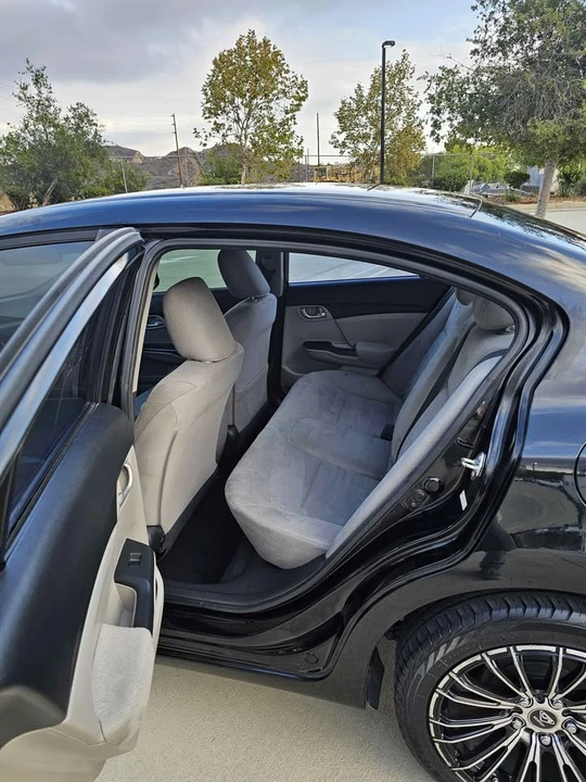 2013 Honda Civic 9th Gen - Image 11 of 20