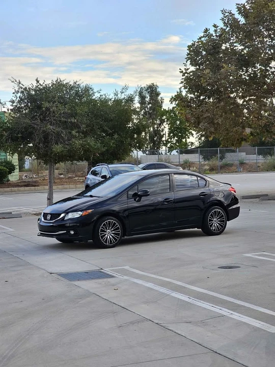 2013 Honda Civic 9th Gen - Image 7 of 20