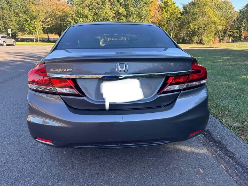 2013 Honda Civic 9th Gen - Image 6 of 11