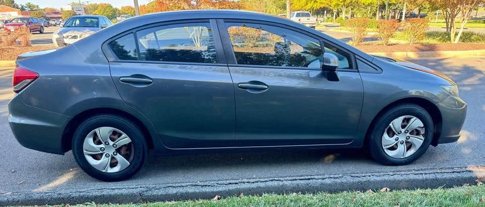 2013 Honda Civic 9th Gen - Image 8 of 11