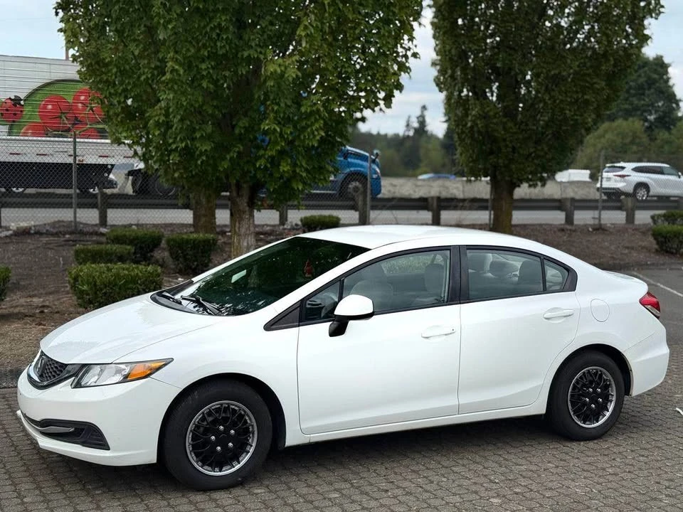 2013 Honda Civic 9th Gen - Image 9 of 9