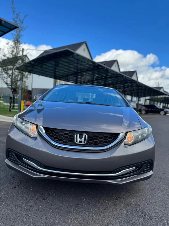 2013 Honda Civic 9th Gen - Image 2 of 11