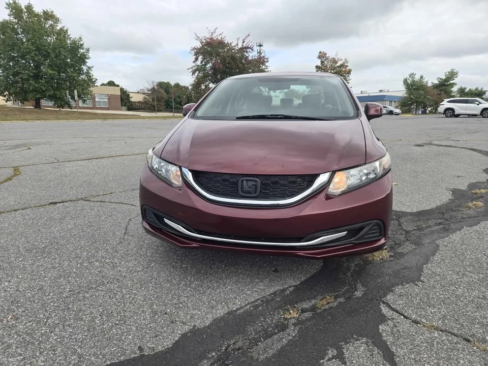 2013 Honda Civic 9th Gen - Image 2 of 9