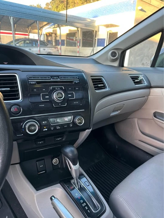 2013 Honda Civic 9th Gen - Image 13 of 15
