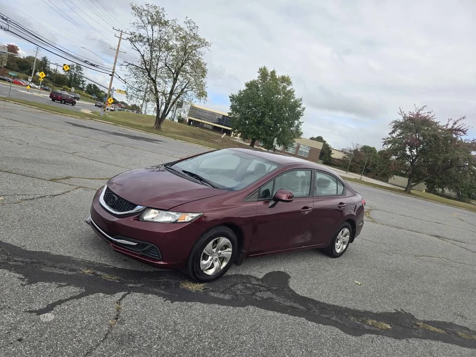 2013 Honda Civic 9th Gen - Image 3 of 9