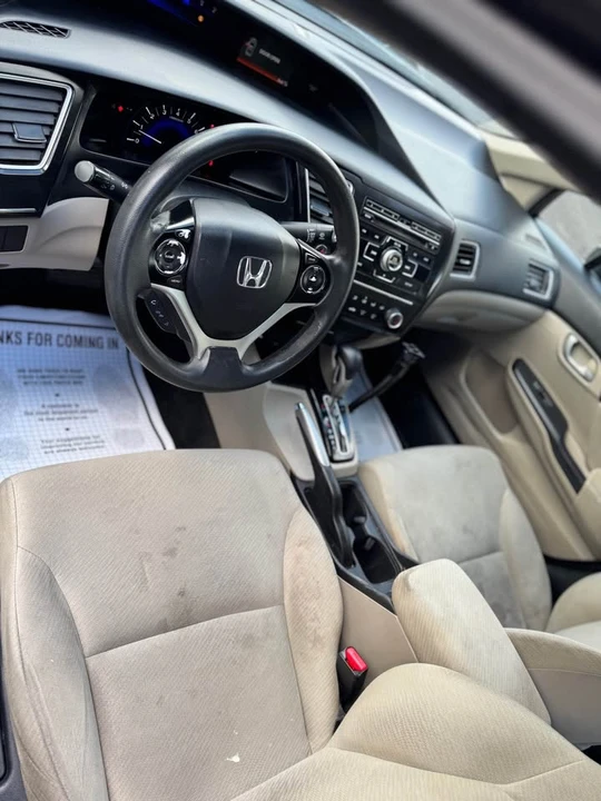 2013 Honda Civic 9th Gen - Image 9 of 11