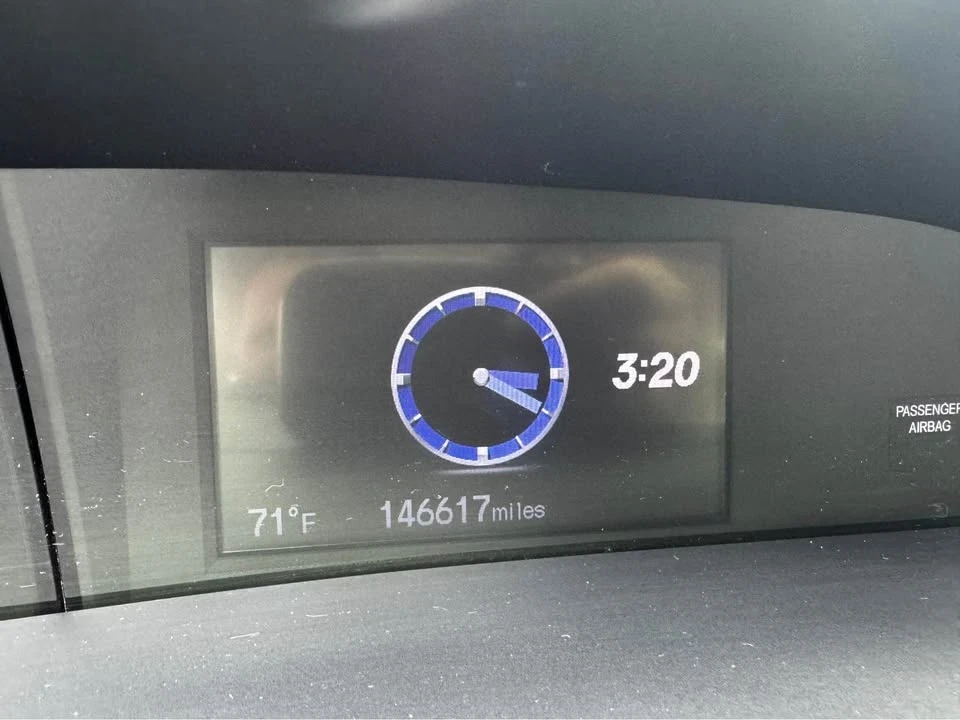 2013 Honda Civic 9th Gen - Image 11 of 19