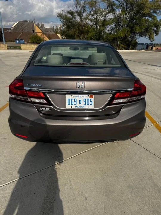 2013 Honda Civic 9th Gen - Image 18 of 19