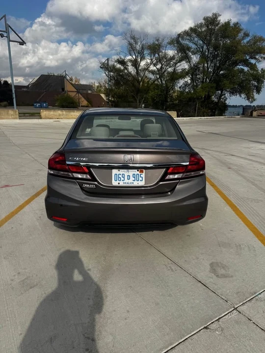 2013 Honda Civic 9th Gen - Image 6 of 19