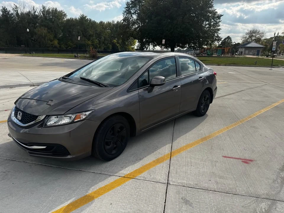 2013 Honda Civic 9th Gen - Image 3 of 19