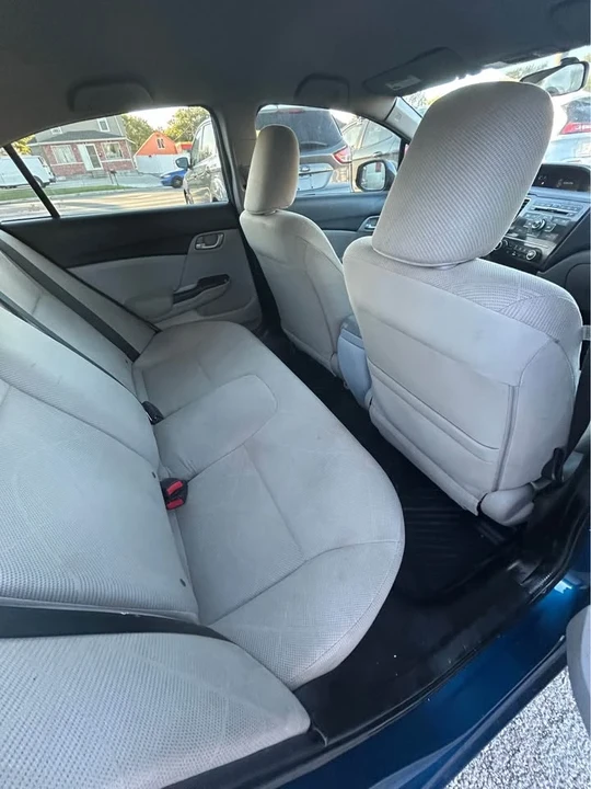 2013 Honda Civic 9th Gen - Image 9 of 11