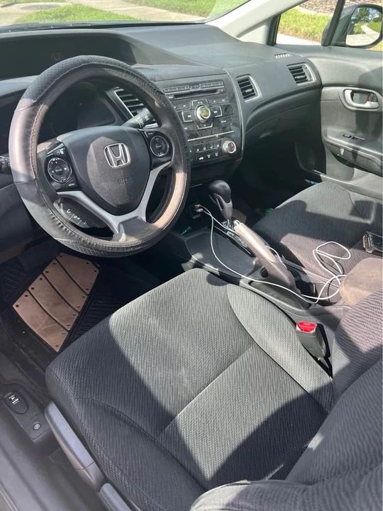 2013 Honda Civic 9th Gen - Image 6 of 8