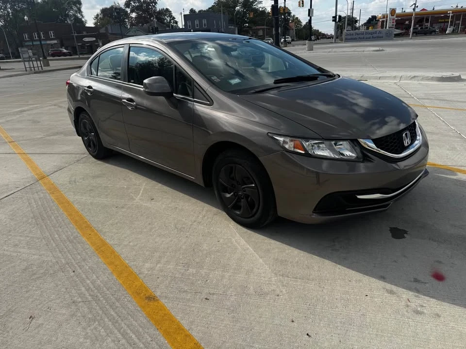 2013 Honda Civic 9th Gen - Image 16 of 19