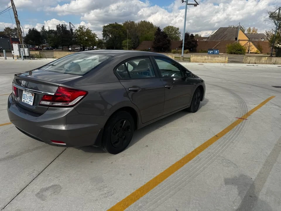 2013 Honda Civic 9th Gen - Image 5 of 19