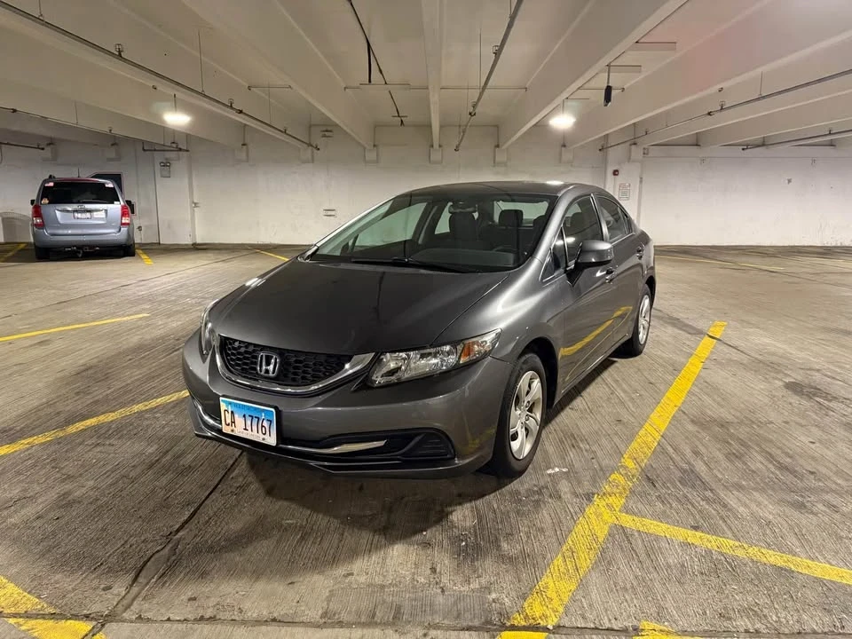 2013 Honda Civic 9th Gen - Image 2 of 15