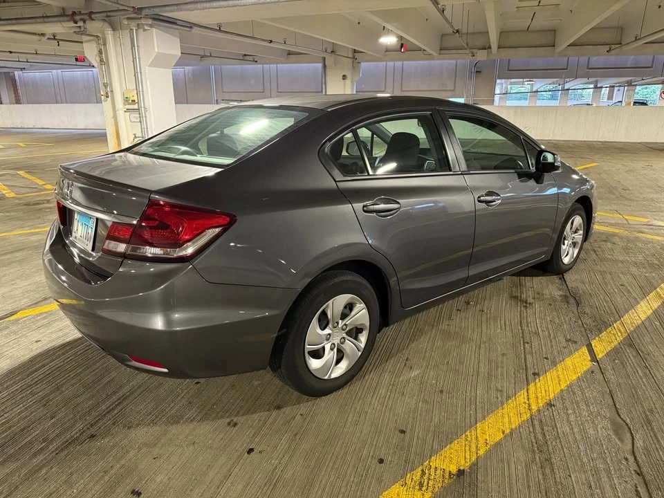 2013 Honda Civic 9th Gen - Image 5 of 15