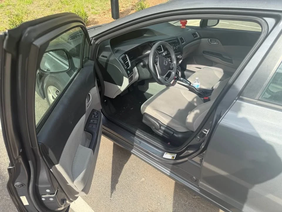 2013 Honda Civic 9th Gen - Image 10 of 16