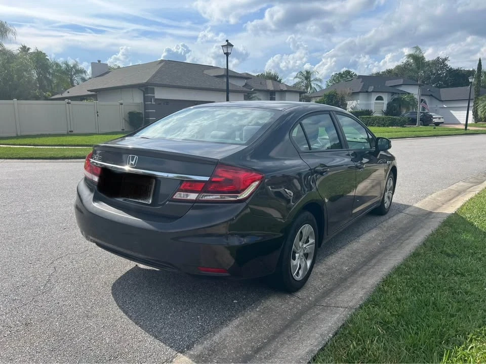 2013 Honda Civic 9th Gen - Image 4 of 8