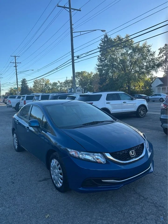 2013 Honda Civic 9th Gen - Image 2 of 11