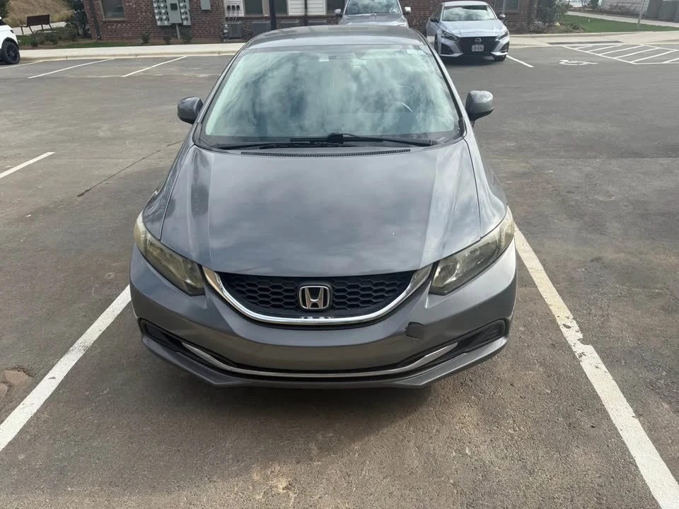 2013 Honda Civic 9th Gen - Image 2 of 16
