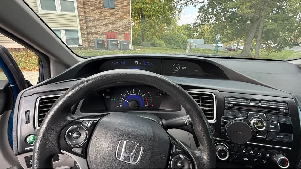 2013 Honda Civic 9th Gen - Image 7 of 8