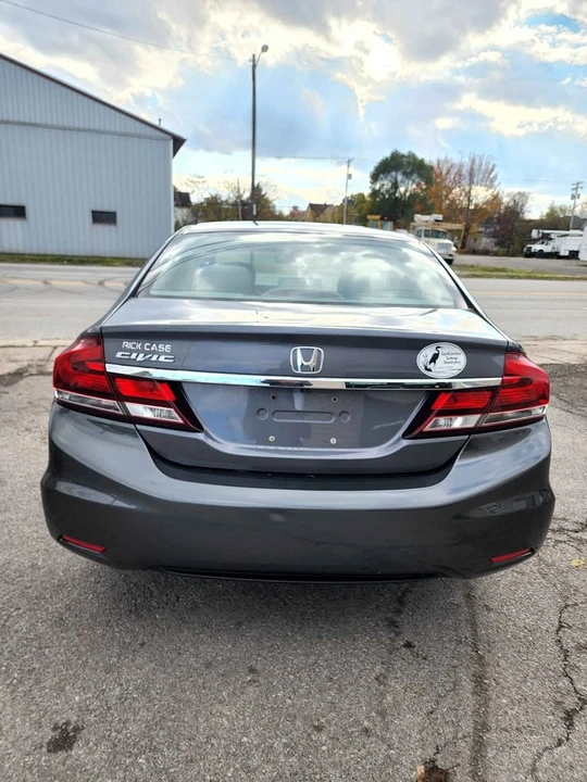 2013 Honda Civic 9th Gen - Image 5 of 15