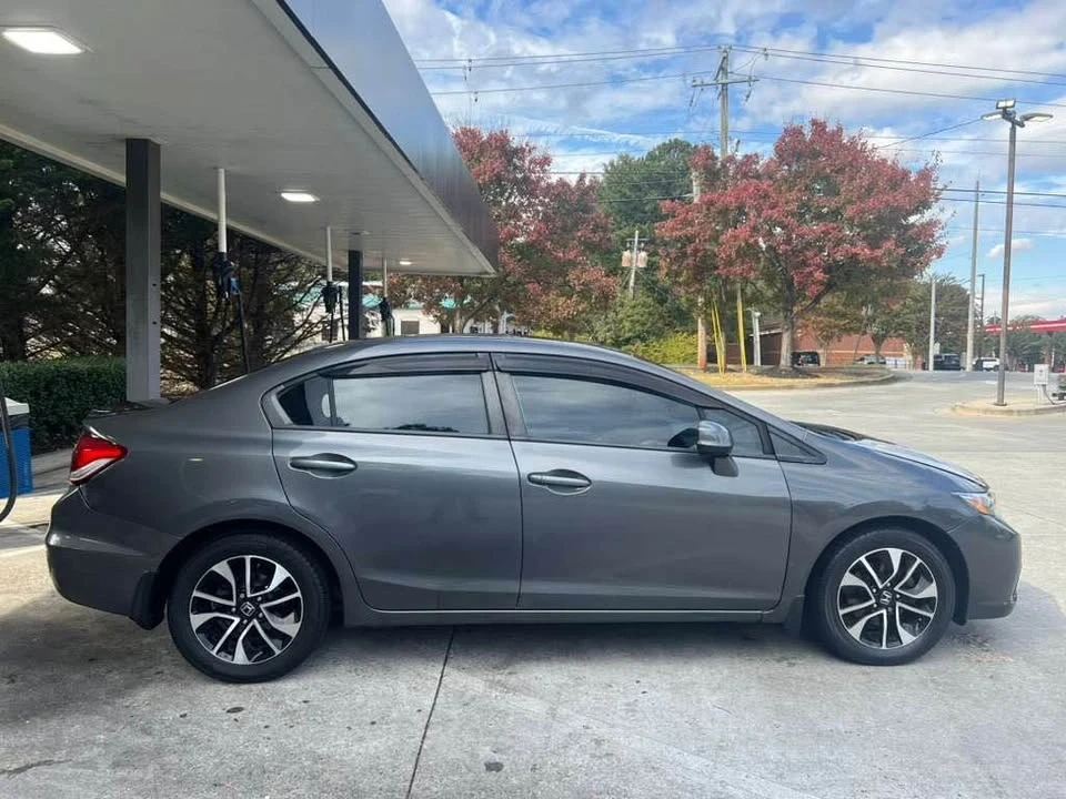 2013 Honda Civic 9th Gen - Image 3 of 15
