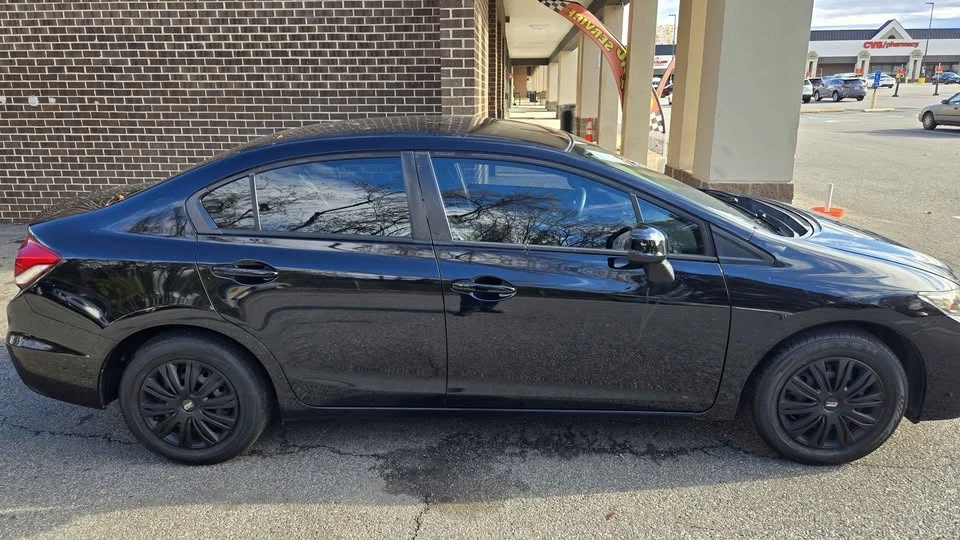 2013 Honda Civic 9th Gen - Image 5 of 10