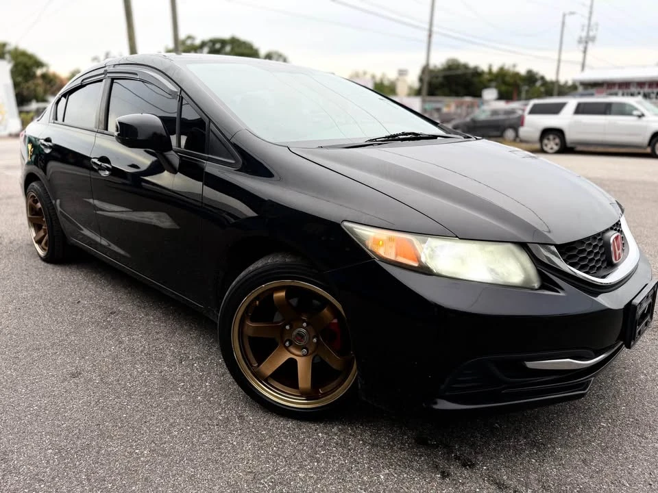 2013 Honda Civic 9th Gen - Image 14 of 16
