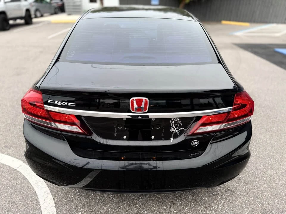 2013 Honda Civic 9th Gen - Image 4 of 16