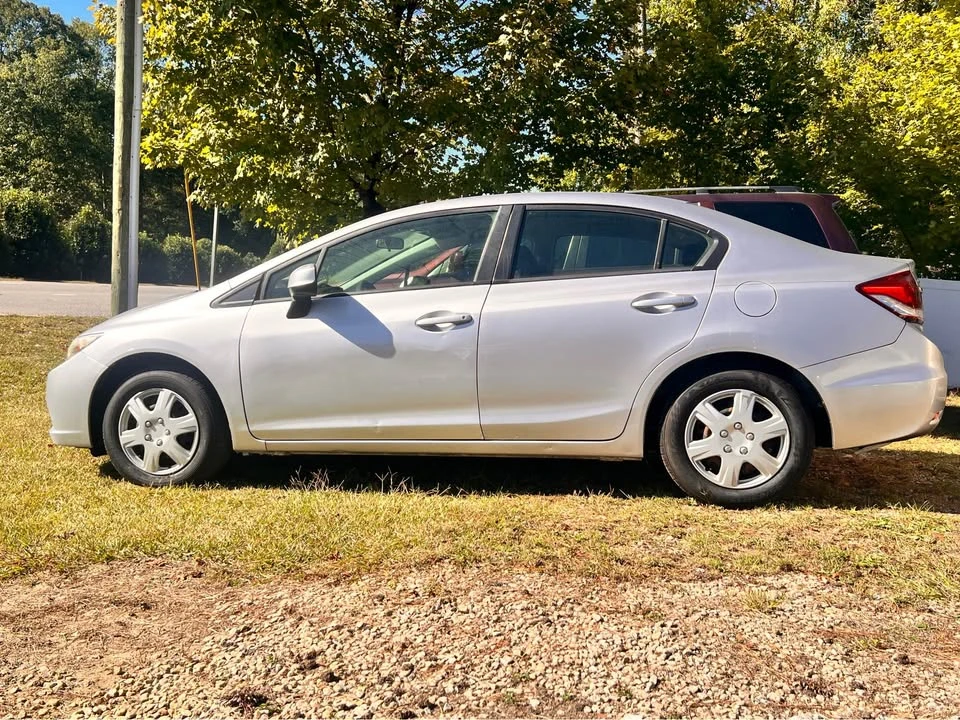 2013 Honda Civic 9th Gen - Image 4 of 12