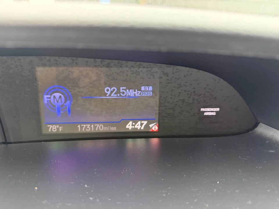 2013 Honda Civic 9th Gen - Image 6 of 16
