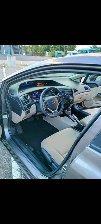 2013 Honda Civic 9th Gen - Image 10 of 13