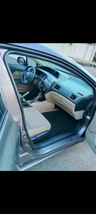 2013 Honda Civic 9th Gen - Image 9 of 13