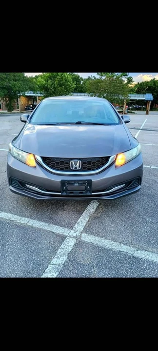 2013 Honda Civic 9th Gen - Image 2 of 13