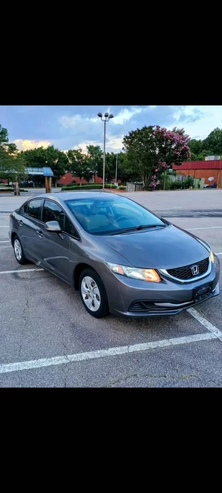 2013 Honda Civic 9th Gen - Image 4 of 13