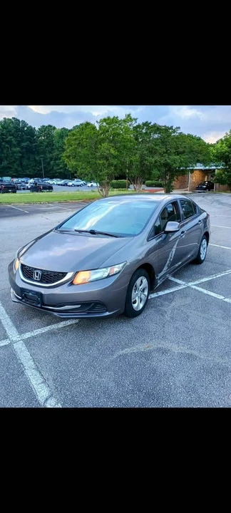 2013 Honda Civic 9th Gen - Image 3 of 13