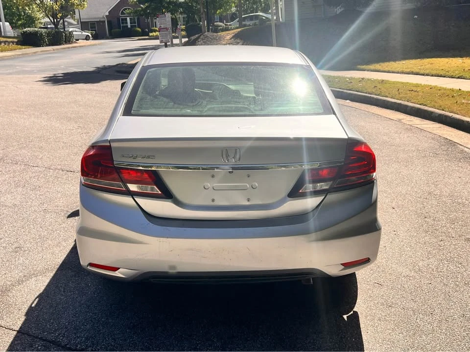 2013 Honda Civic 9th Gen - Image 2 of 12