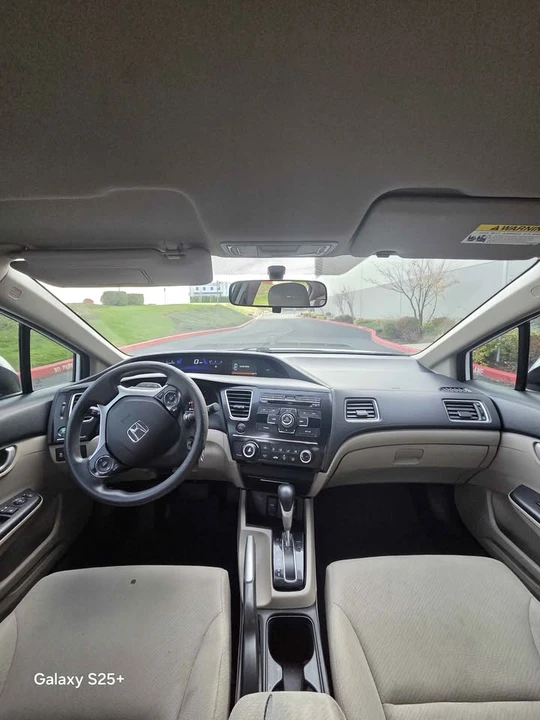 2013 Honda Civic 9th Gen - Image 10 of 17