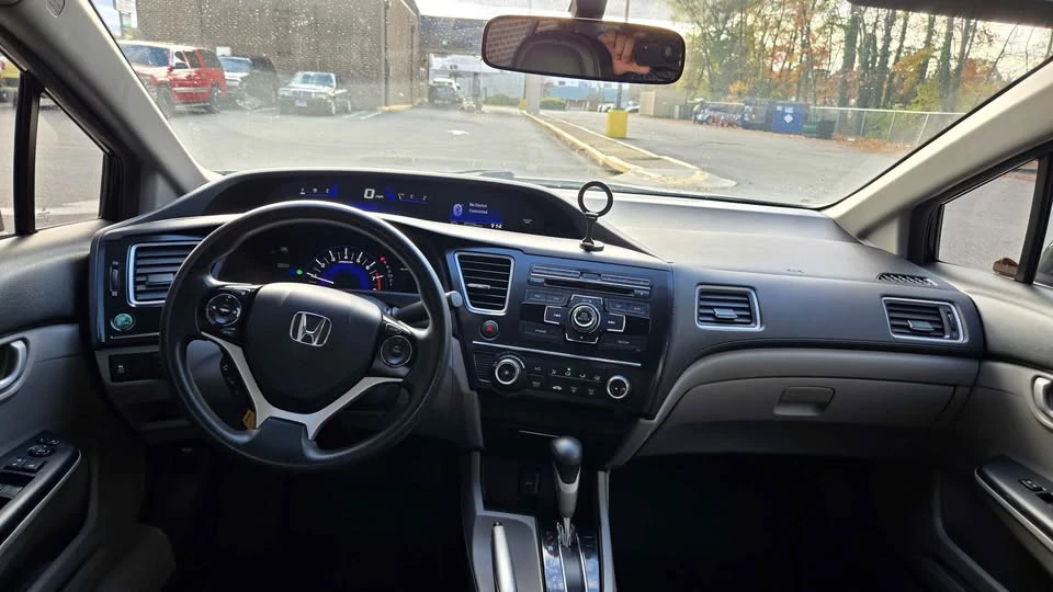 2013 Honda Civic 9th Gen - Image 7 of 10