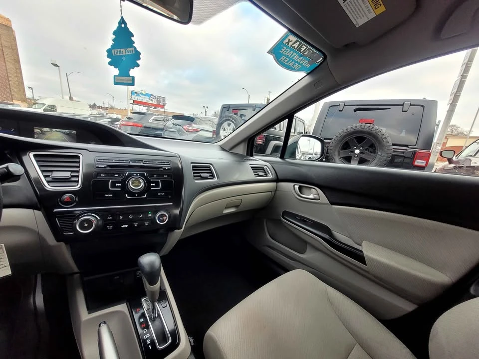 2013 Honda Civic 9th Gen - Image 11 of 18