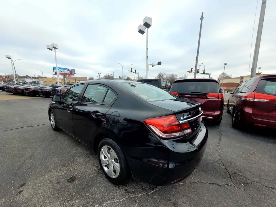 2013 Honda Civic 9th Gen - Image 6 of 18