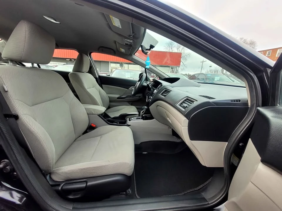 2013 Honda Civic 9th Gen - Image 14 of 18