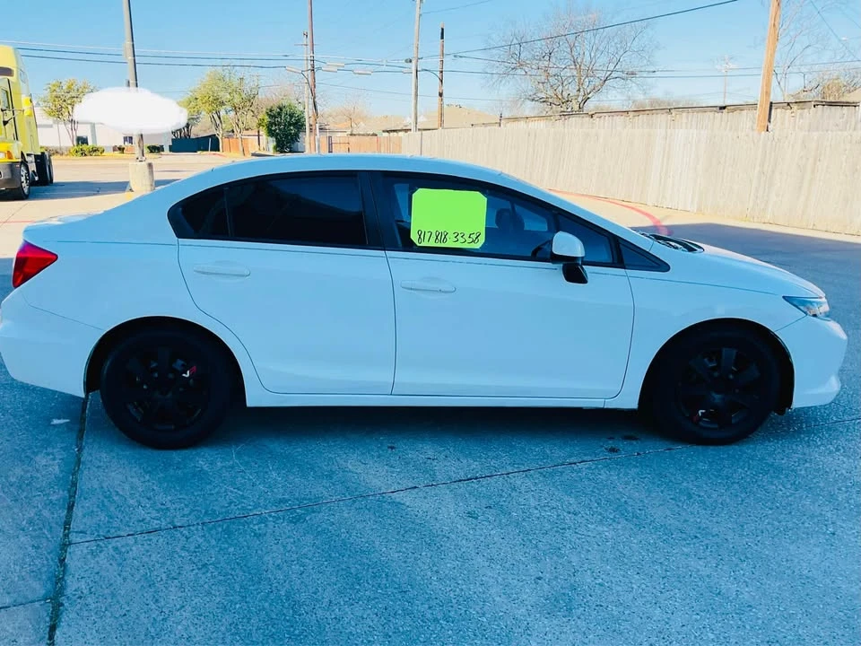 2013 Honda Civic 9th Gen - Image 6 of 19