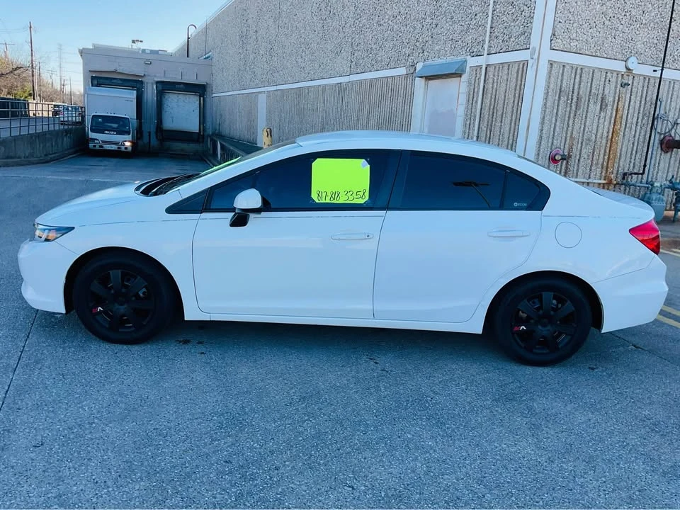2013 Honda Civic 9th Gen - Image 9 of 19