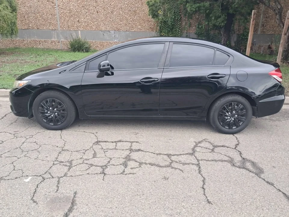 2013 Honda Civic 9th Gen - Image 6 of 11