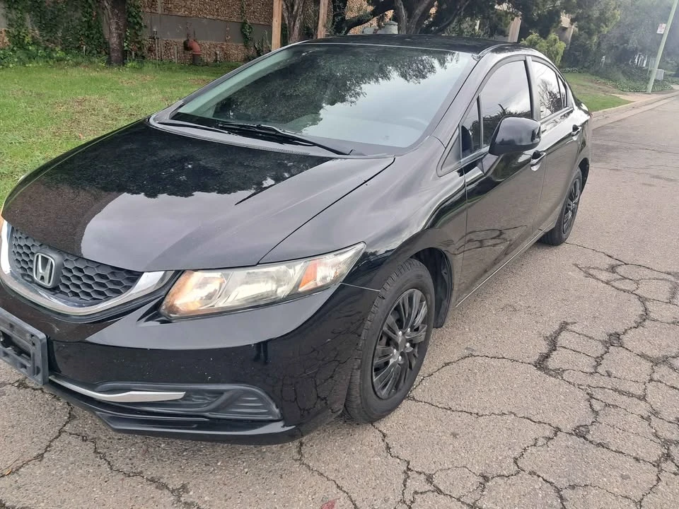 2013 Honda Civic 9th Gen - Image 3 of 11